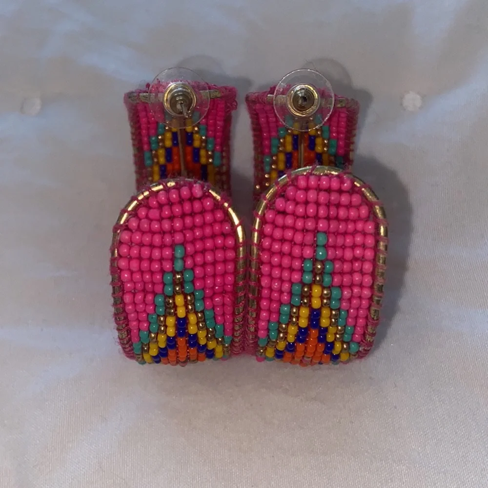 Pink Aztec Beaded Hoop Earrings - Picture 4 of 4